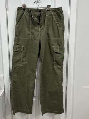 True Religion Baggy Cargo Pants Kalamata Green with Contrast Stitching